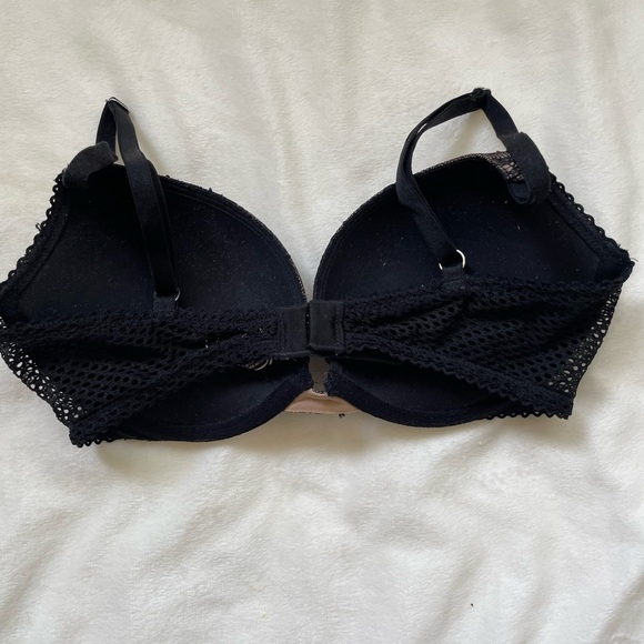 Victoria’s Secret bra - Picture 2 of 5